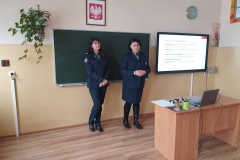 Szkolenie dla klas 7 i 8  przeprowadzone przez pracowników z Izby Administracji Skarbowej w Rzeszowie